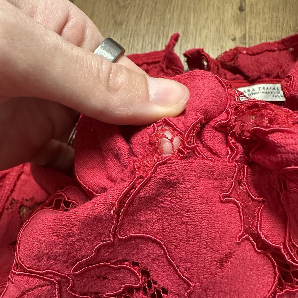 Zara Trafaluc Women's Red Ruffle Floral Lace Sleeveless Top Size S - Picture 6 of 8